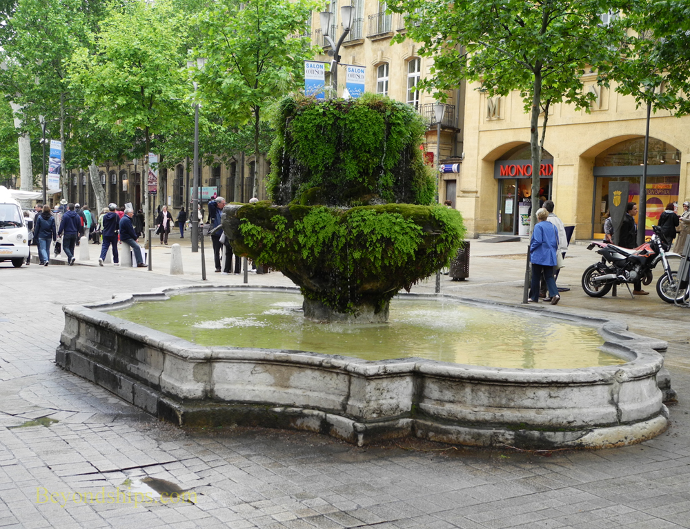 Neuf Cannons Fountain, Aix En Provence