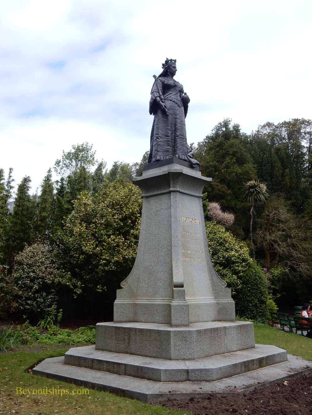 Statue of Queen Victoria, Guernsey