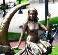 Salem Massachusetts, Bewitched Statue