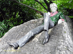 Oscar Wilde statue, Dublin, Ireland