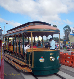 Aruba trolley