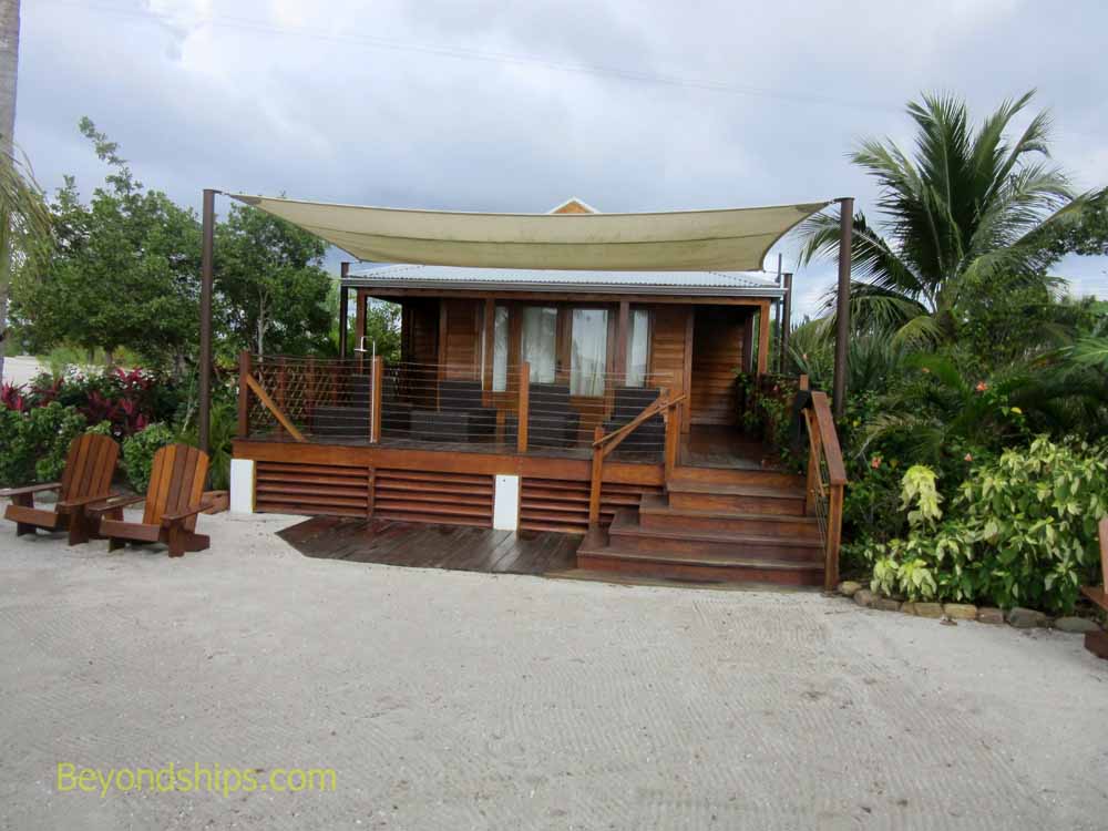 Harvest Caye beach villa