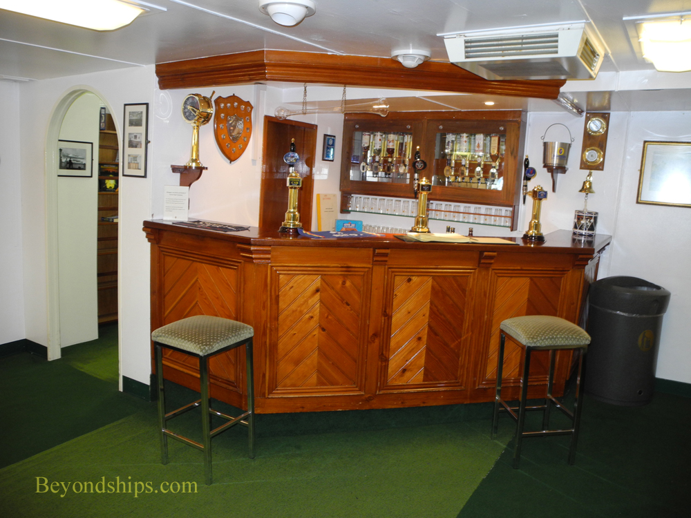 Royal Yacht Britannia, Warrant Officers and Chiefs' Mess