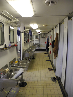 Enlisted bathroom, Royal Yacht Britannia