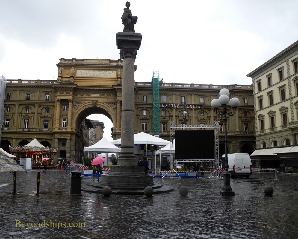 piazza del repubblica, Florence, Italy