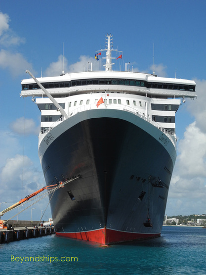 Queen Mary 2 in Barbados