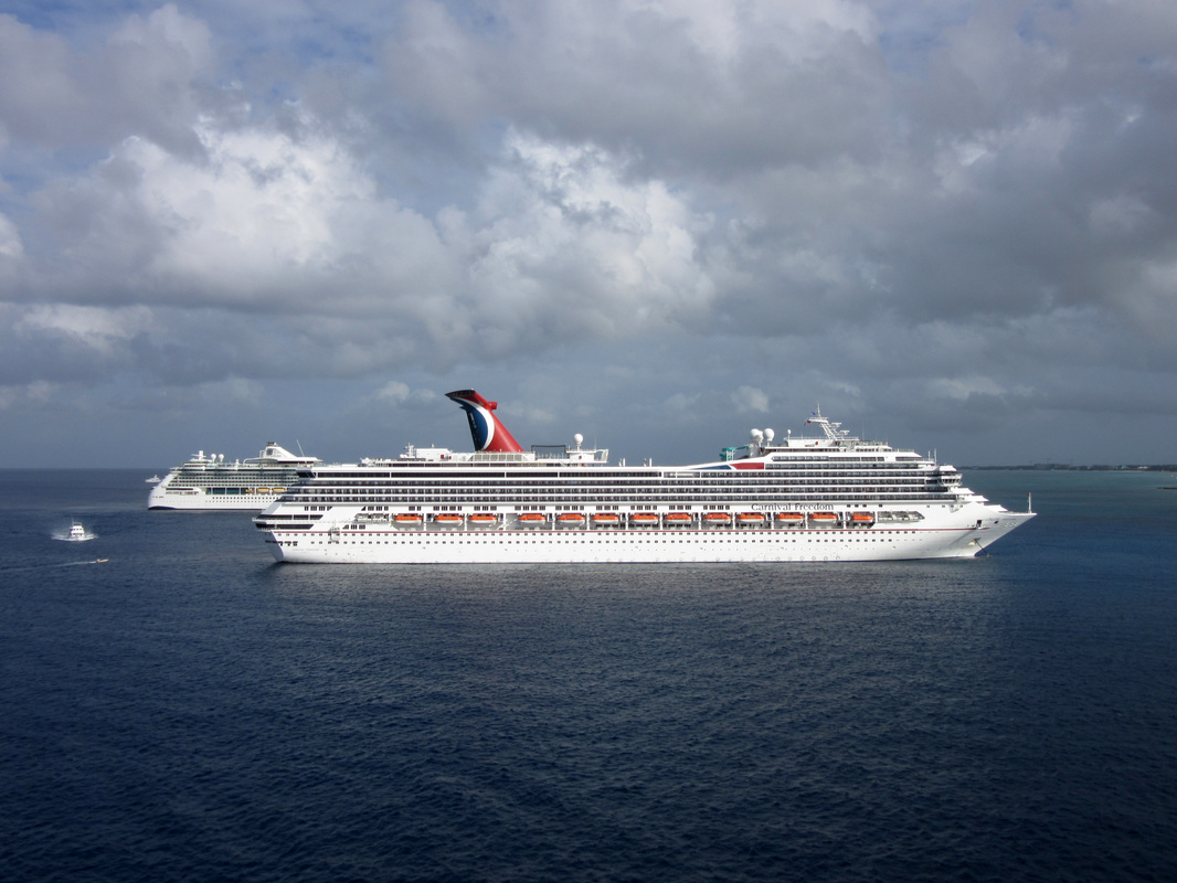 Carnival Freedom at Grand Cayman.