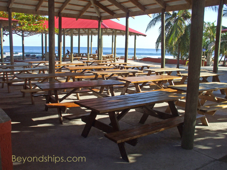 Dragon's Cafe, Royal Caribbean's Labadee