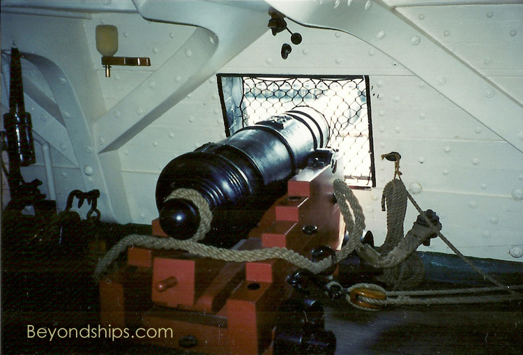 USS Constitution gun