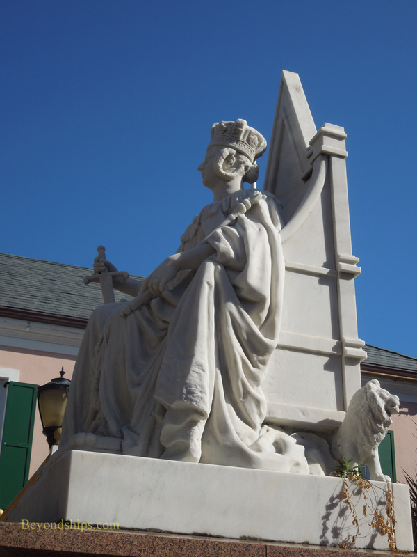 Picture Nassau Bahamas Queen Victoria statue