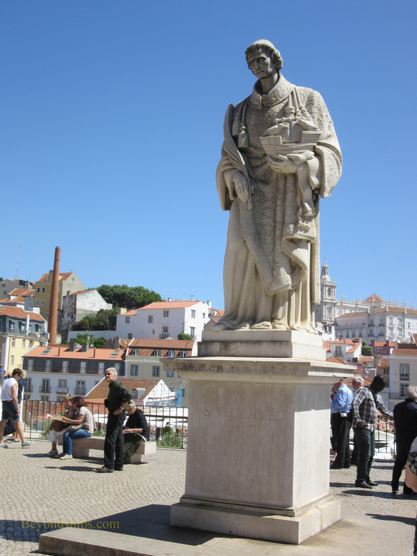 Miradouro des Portas de Sol, Lisbon
