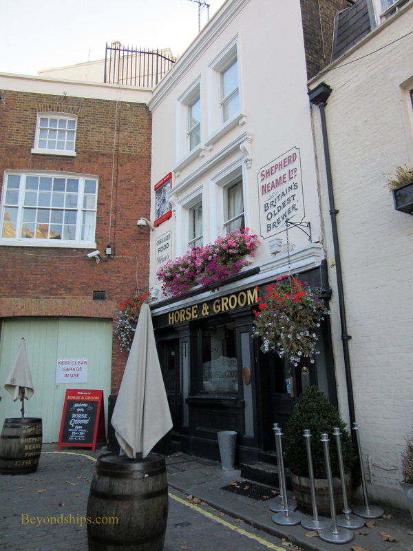 London, the Horse & Groom pub where Brian Epstein met with the Beatles