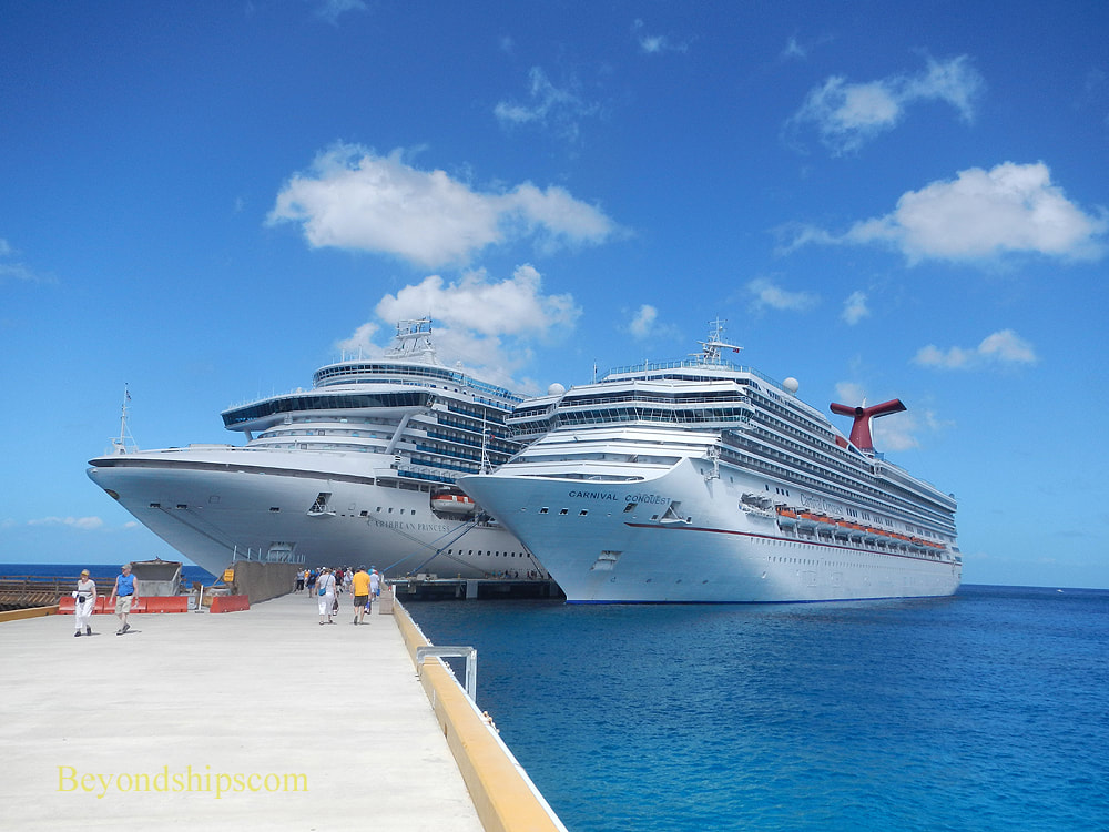 Cruise ships Caribbean Princess and Carnival Conquest