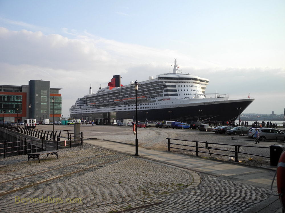 Queen Mary 2 in Liverpool