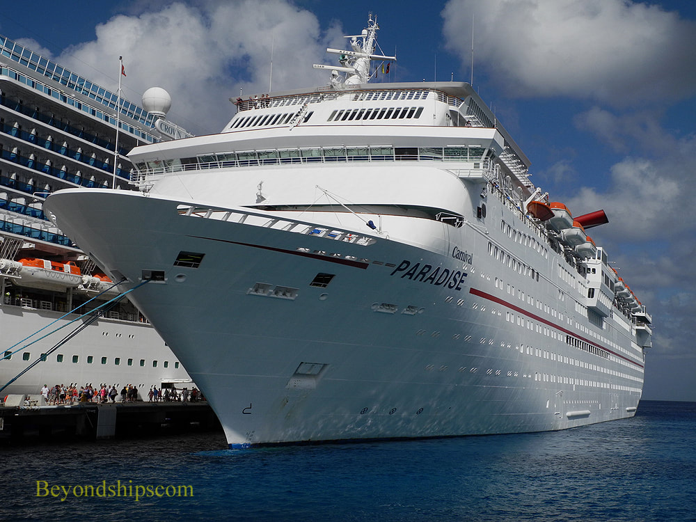 Cruise ship Carnival Paradise