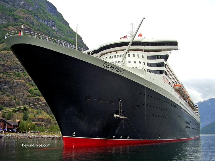 Queen Mary 2 in Norway