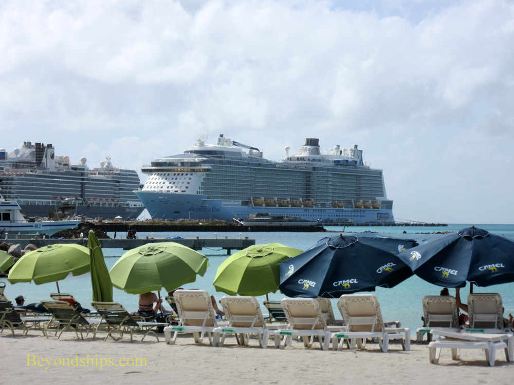 Cruise ships in St. Maarten