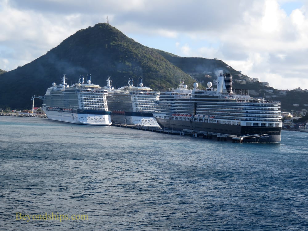 Cruise ships in St. Maarten