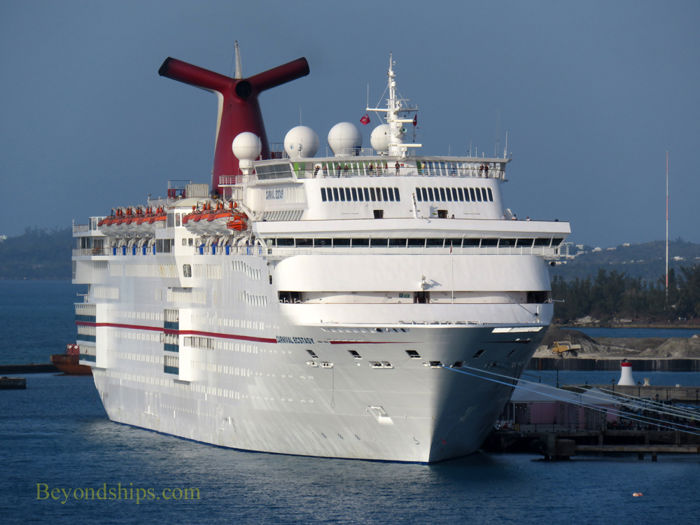 Cruise ship Carnival Ecstasy in Bermuda