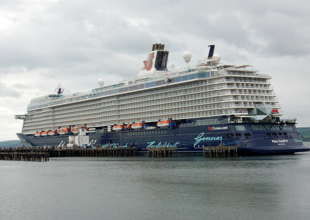 Mein Schiff 4 cruise ship at Invergordon